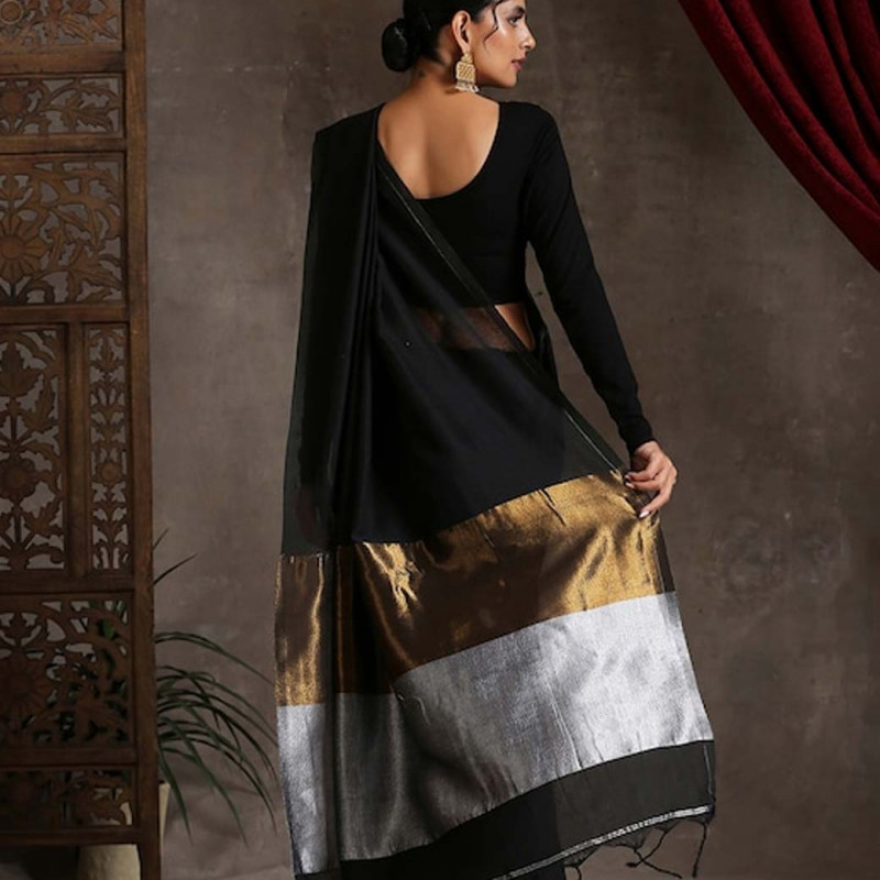 Black & Gold-Toned Pure Cotton Saree